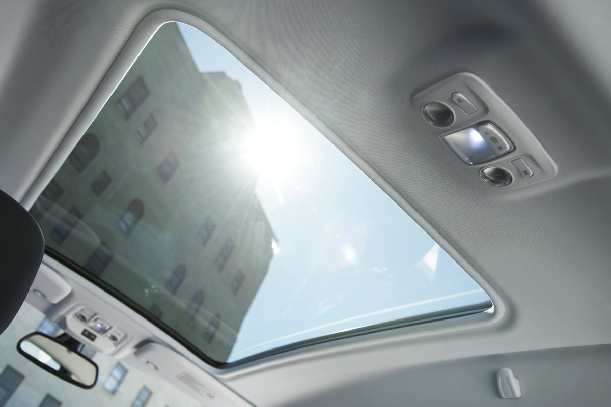 Peugeot 2008 sunroof