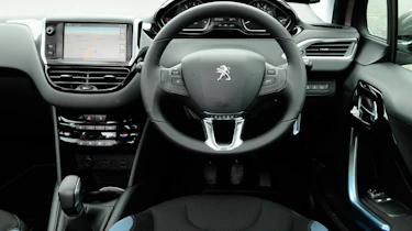 Peugeot 208 dash