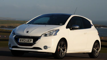 Peugeot 208 GTi front static