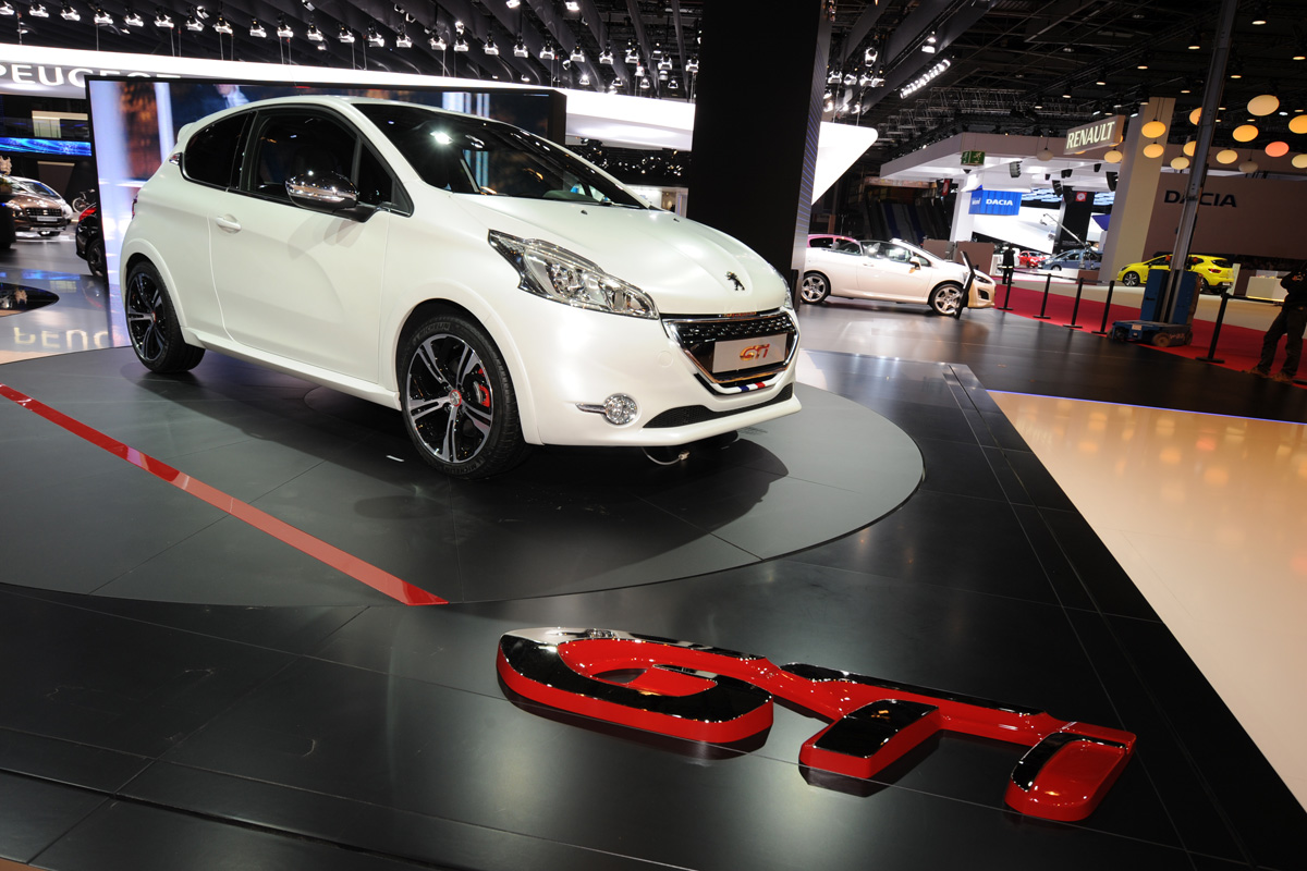 Peugeot 208 GTi Limited Edition at Paris