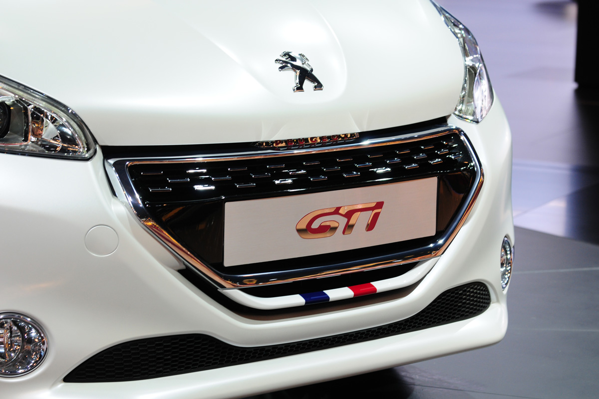 Peugeot 208 GTi Limited Edition grille