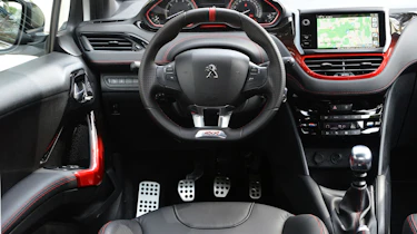 Peugeot 208 GTi dashboard