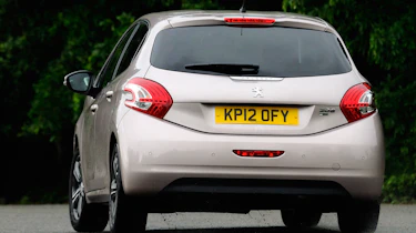 Peugeot 208 rear