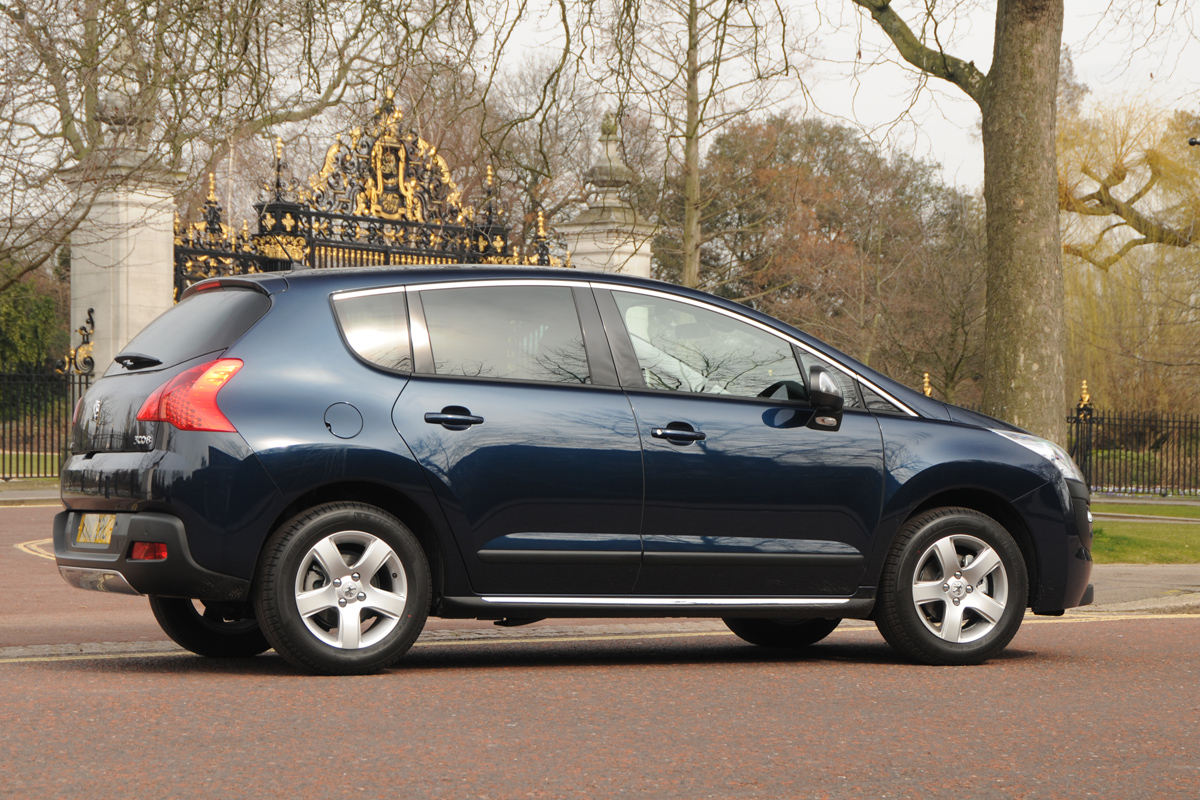 Peugeot 3008 rear static