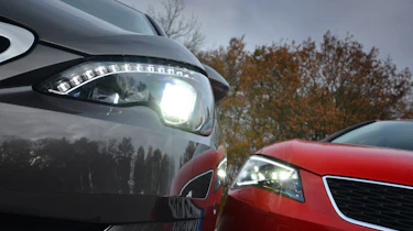 Peugeot 308 vs SEAT Leon lights