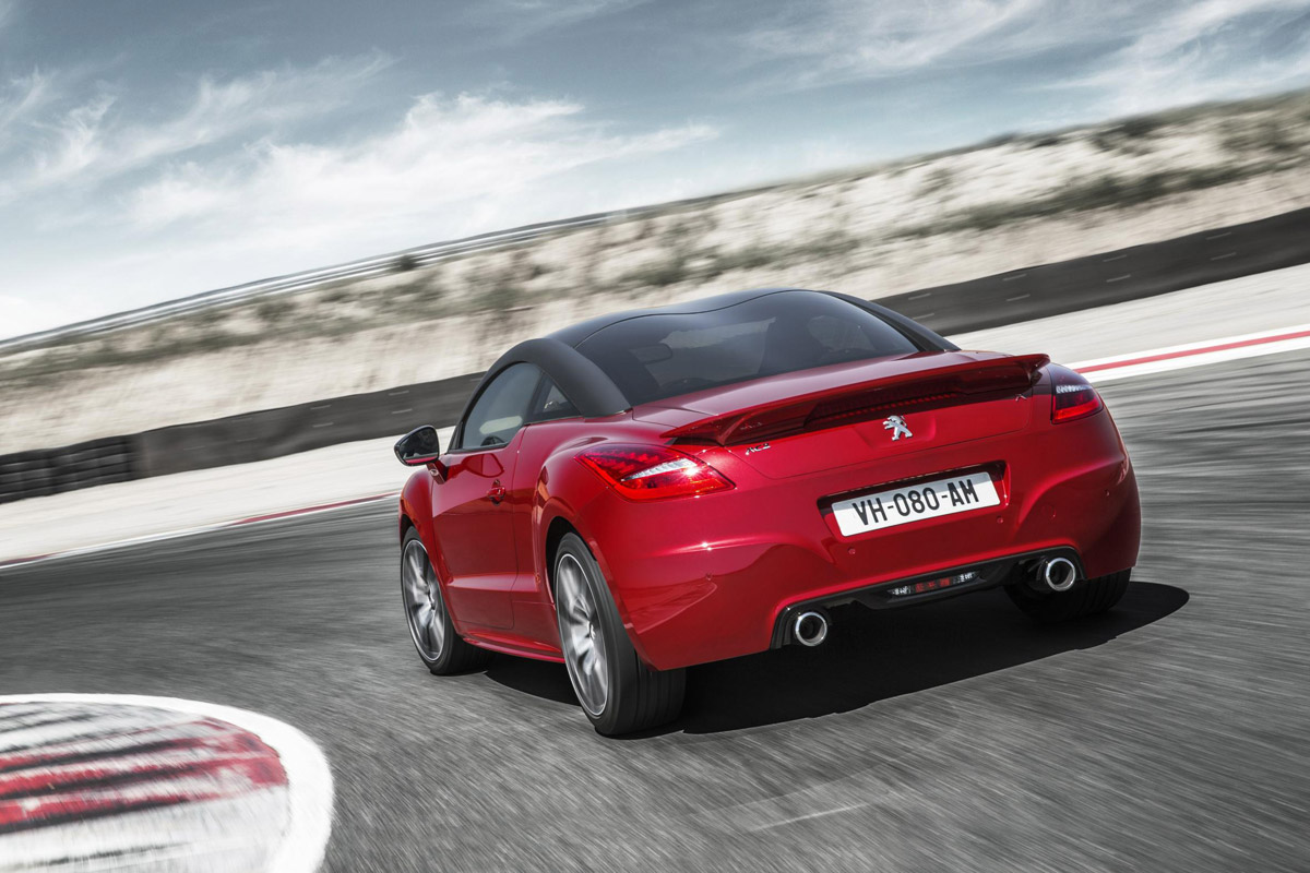 Peugeot RCZ R coupe 2014 rear action