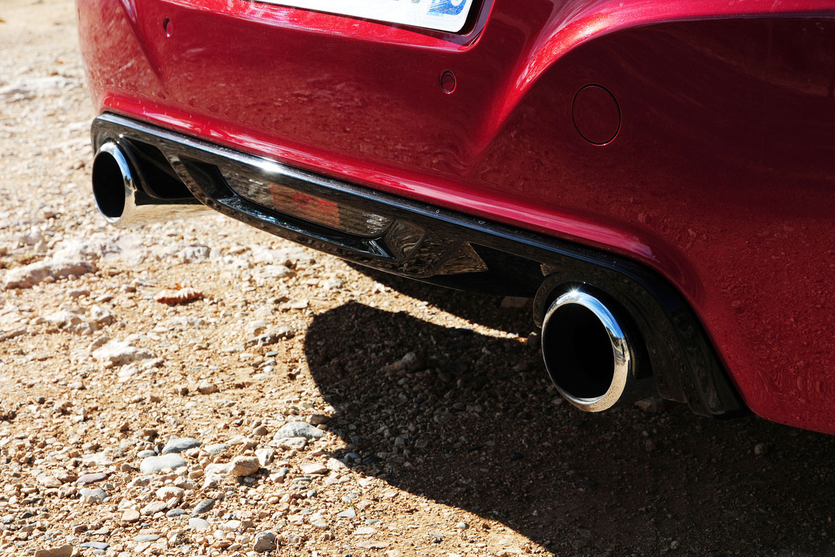 Peugeot RCZ R exhaust