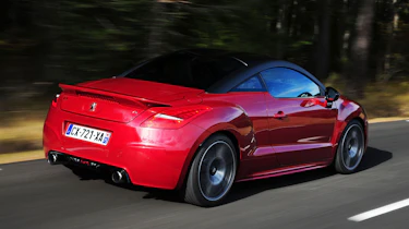 Peugeot RCZ R rear tracking