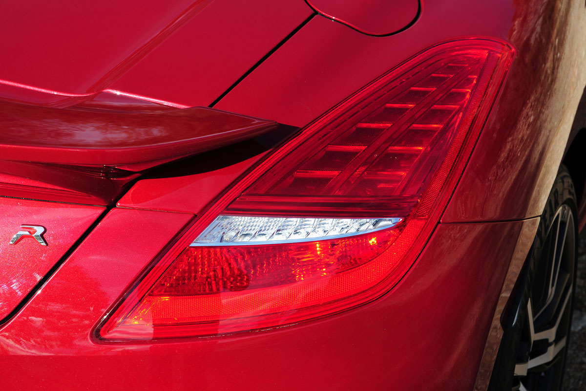 Peugeot RCZ R rear lights