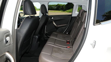 Peugeot 2008 1.6 e-HDi rear seats