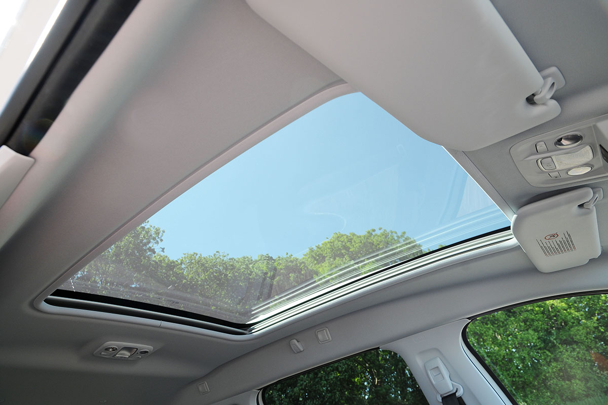 Peugeot 2008 1.6 e-HDi sunroof