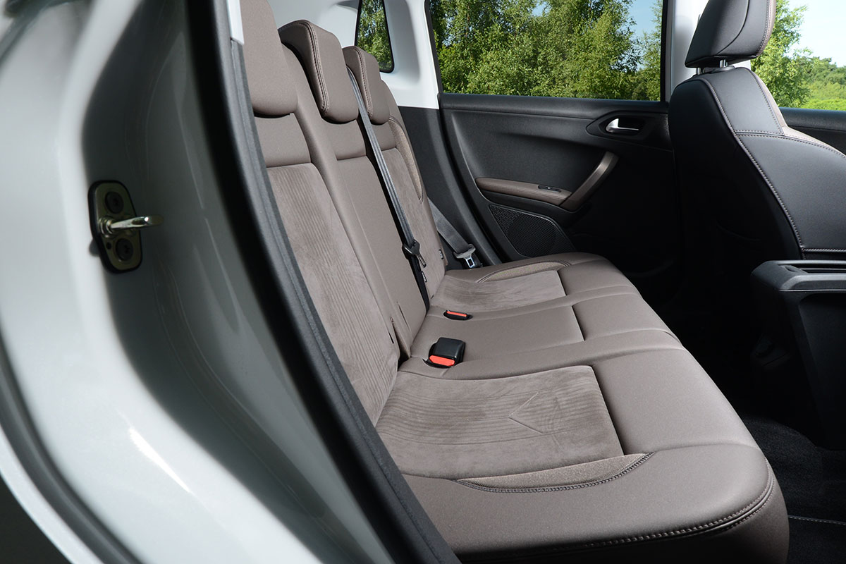 Peugeot 2008 rear seats