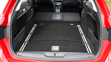 Peugeot 308 SW estate boot