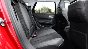 Peugeot 308 SW estate seats