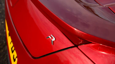 Peugeot RCZ R 2014 UK badge