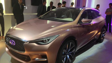 Infiniti Q30