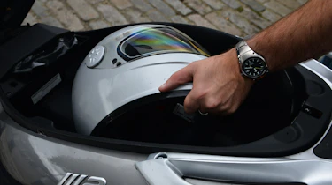 Piaggio MP3 Yourban 300 LT storage