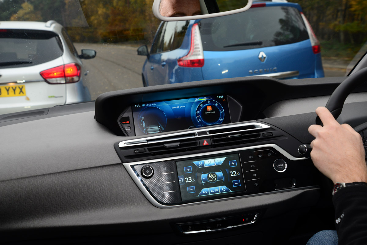 Citroen Grand C4 Picasso group test photo 6