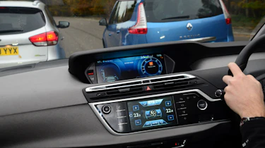 Citroen Grand C4 Picasso group test photo 6