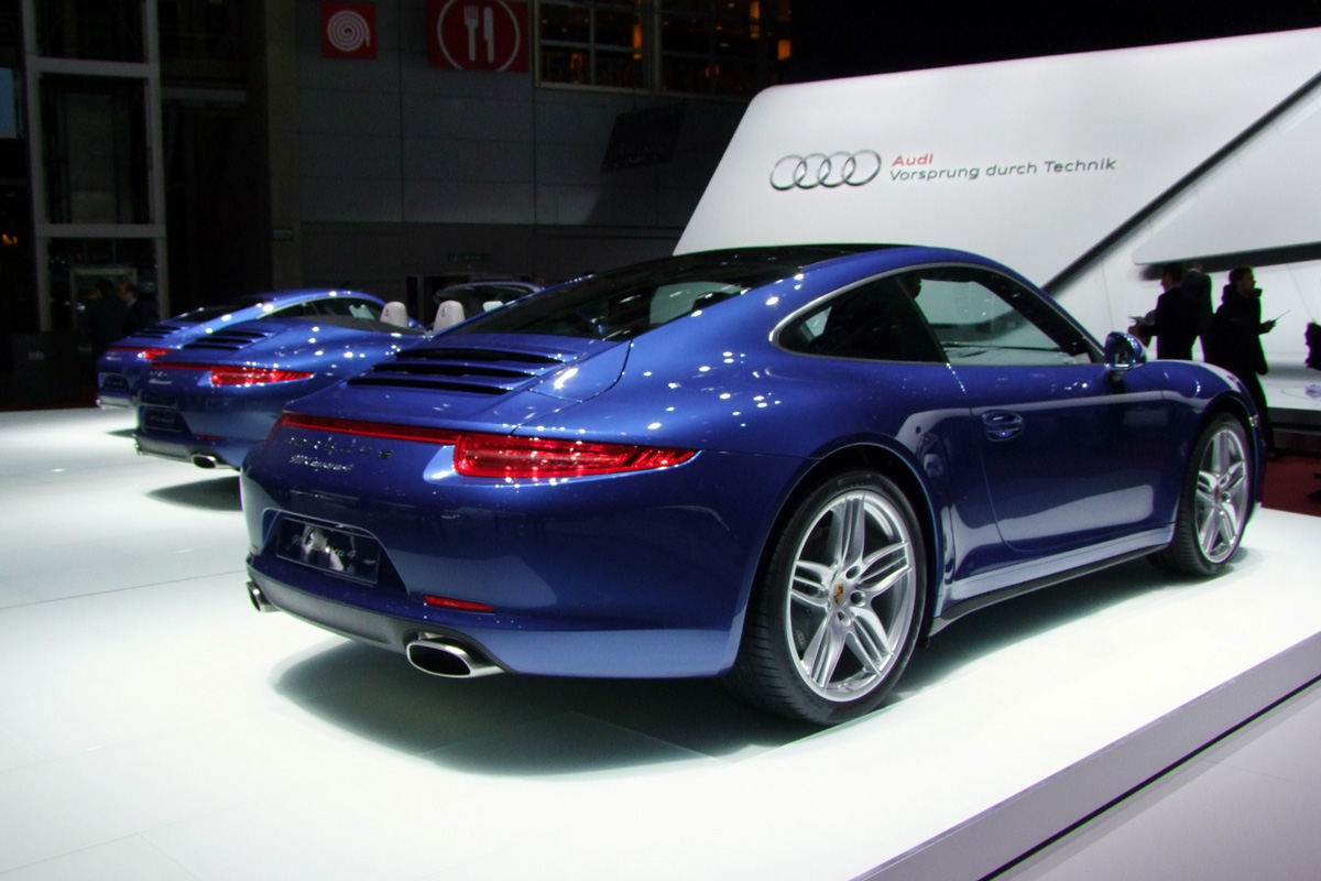 Porsche Carrera 4