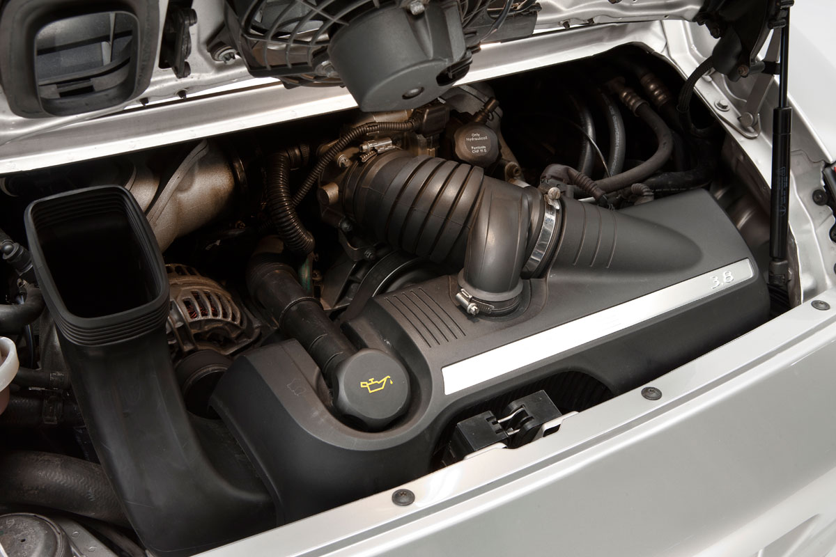 Porsche 911 997 engine