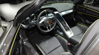 Porsche 918 Spyder interior