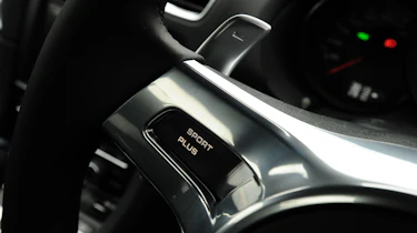 Porsche Cayman S paddles
