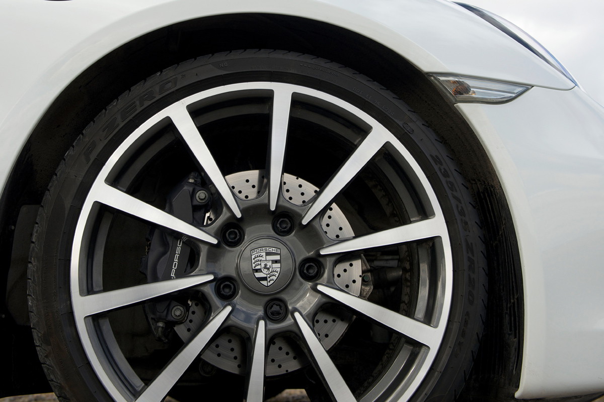 Porsche Cayman wheel