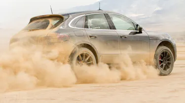 Porsche Macan dust
