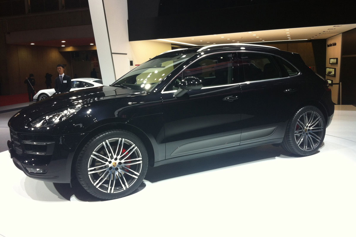 Porsche Macan Tokyo 2013 