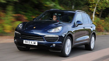 Porsche Cayenne 4x4 2013 front action