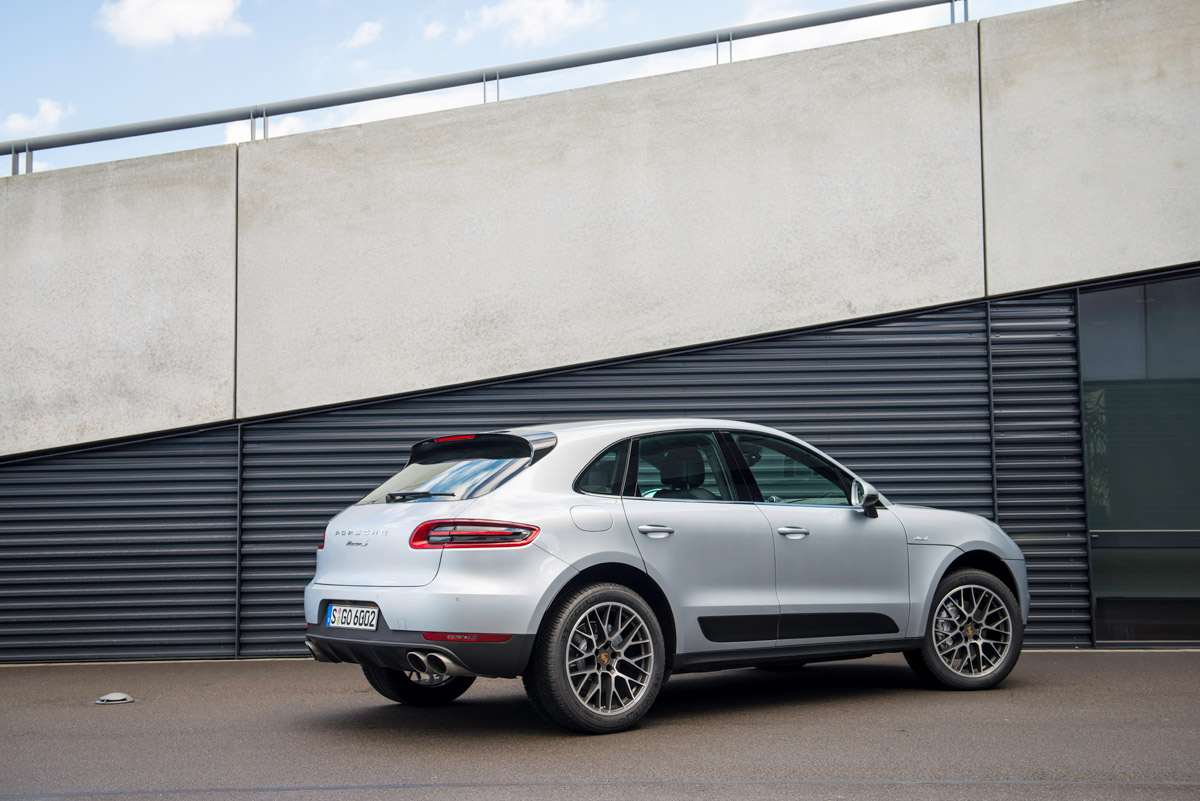 Porsche Macan S 2014 rear