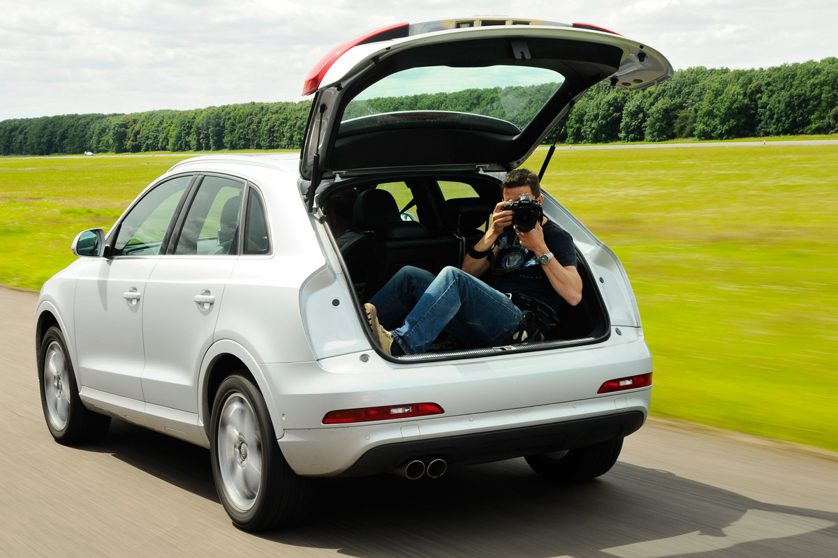 Audi Q3 panning