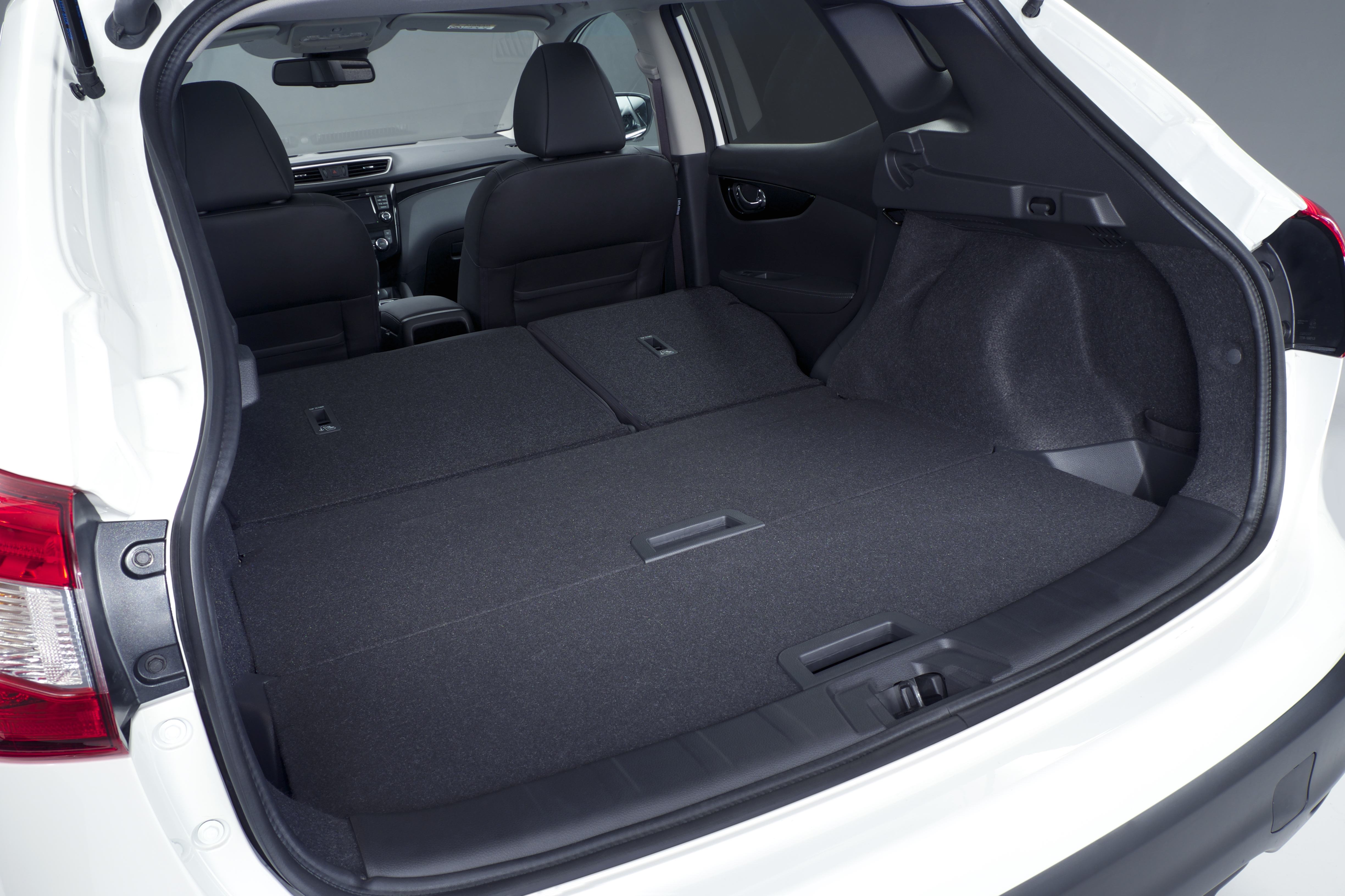 Nissan Qashqai 2014 boot 