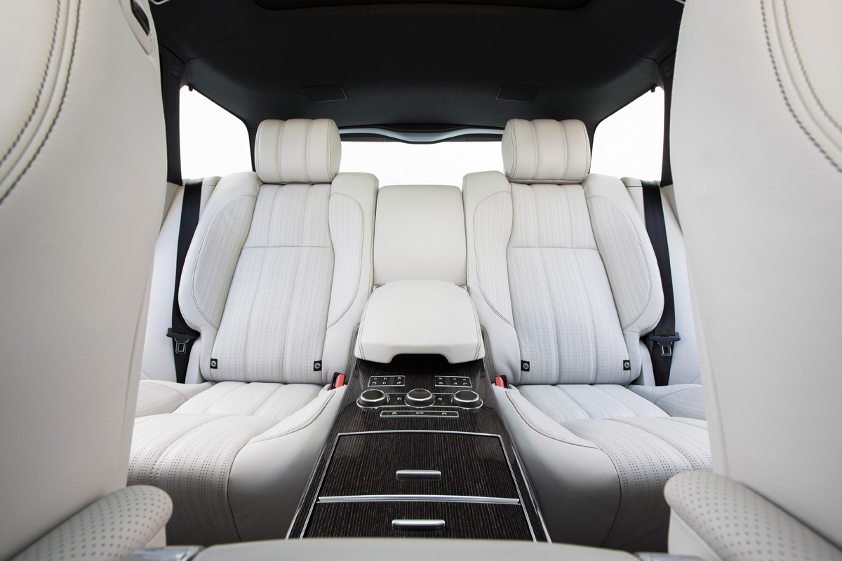 Range Rover 4.4 SDV8 rear seats