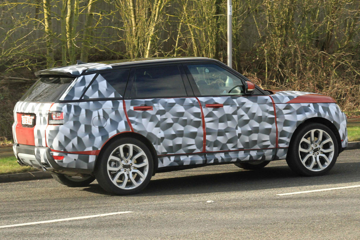 Range Rover Sport red side