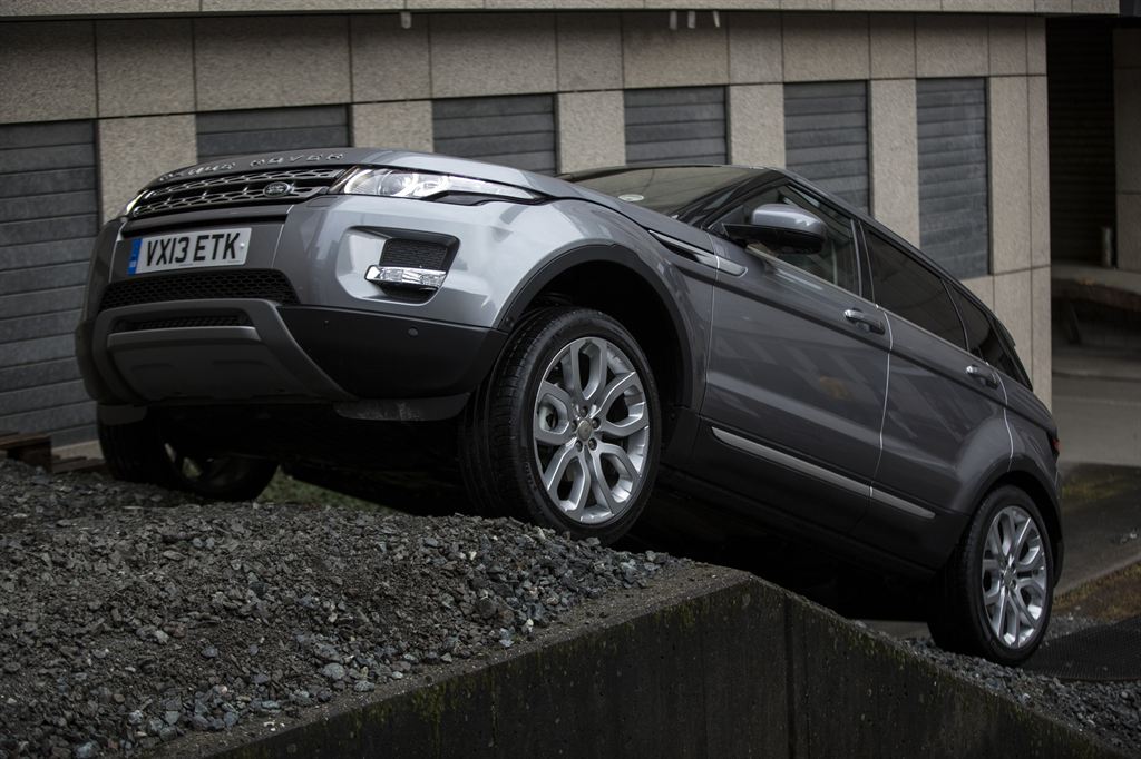 Land Rover Range Rover Evoque 2014 facelift climb