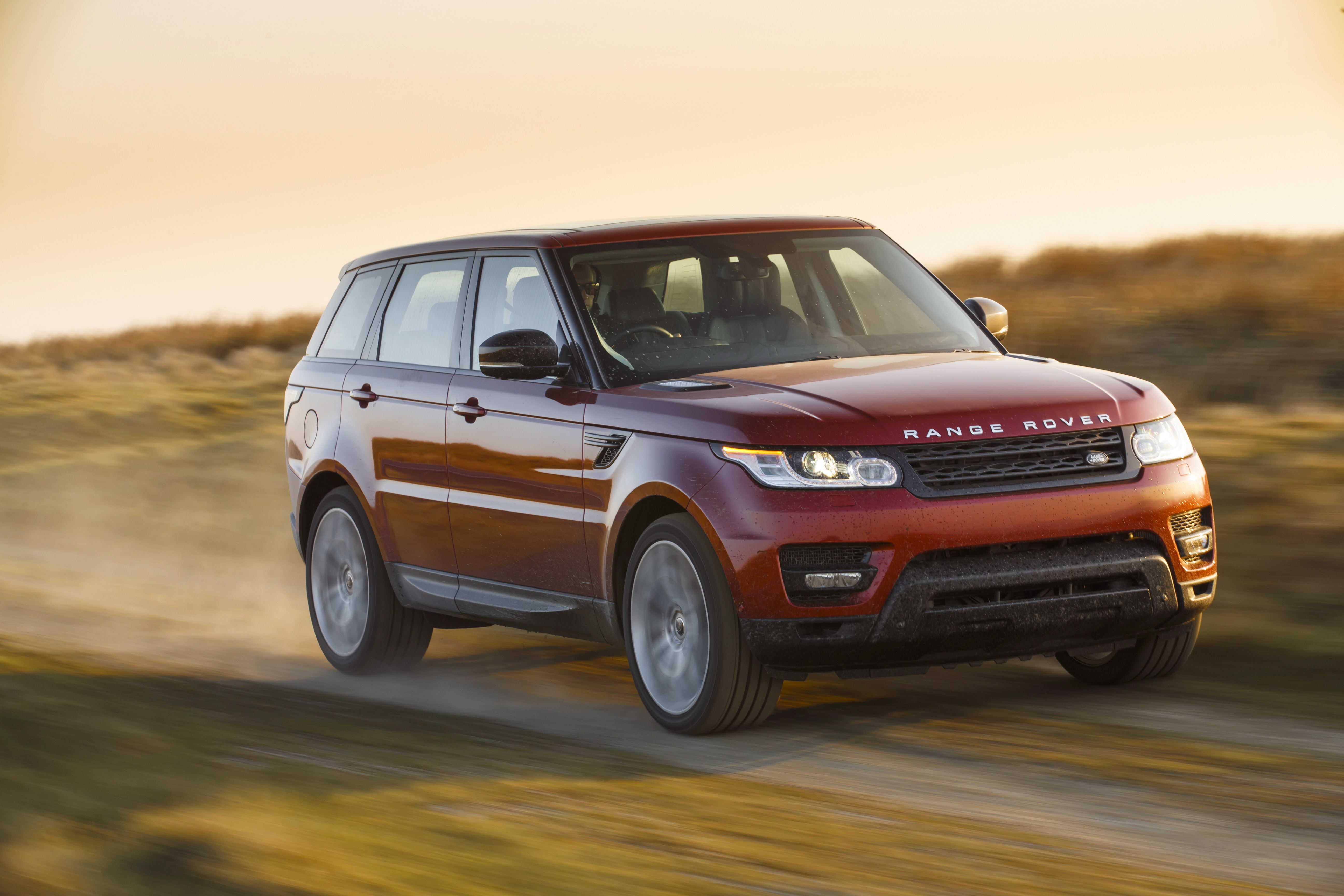 Range Rover Sport Supercharged side and front
