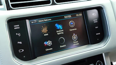 Range Rover centre dash display