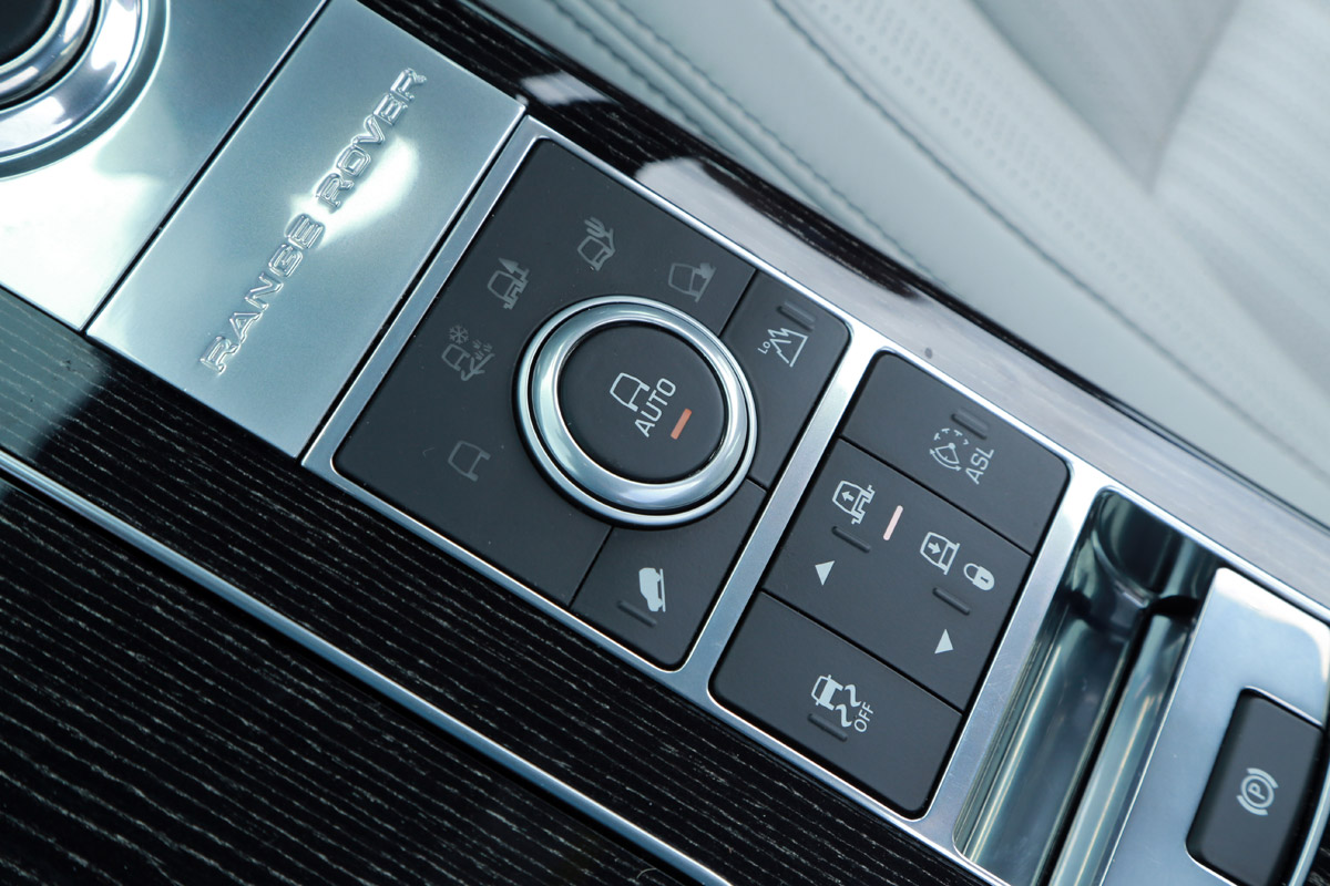 Range Rover centre gear selector