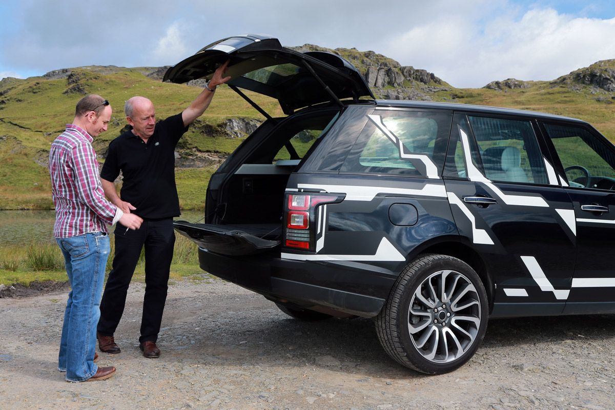 Range Rover rear boot opening
