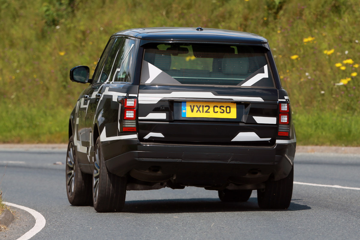 Range Rover rear cornering