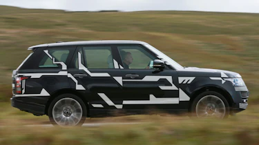 Range Rover side panning