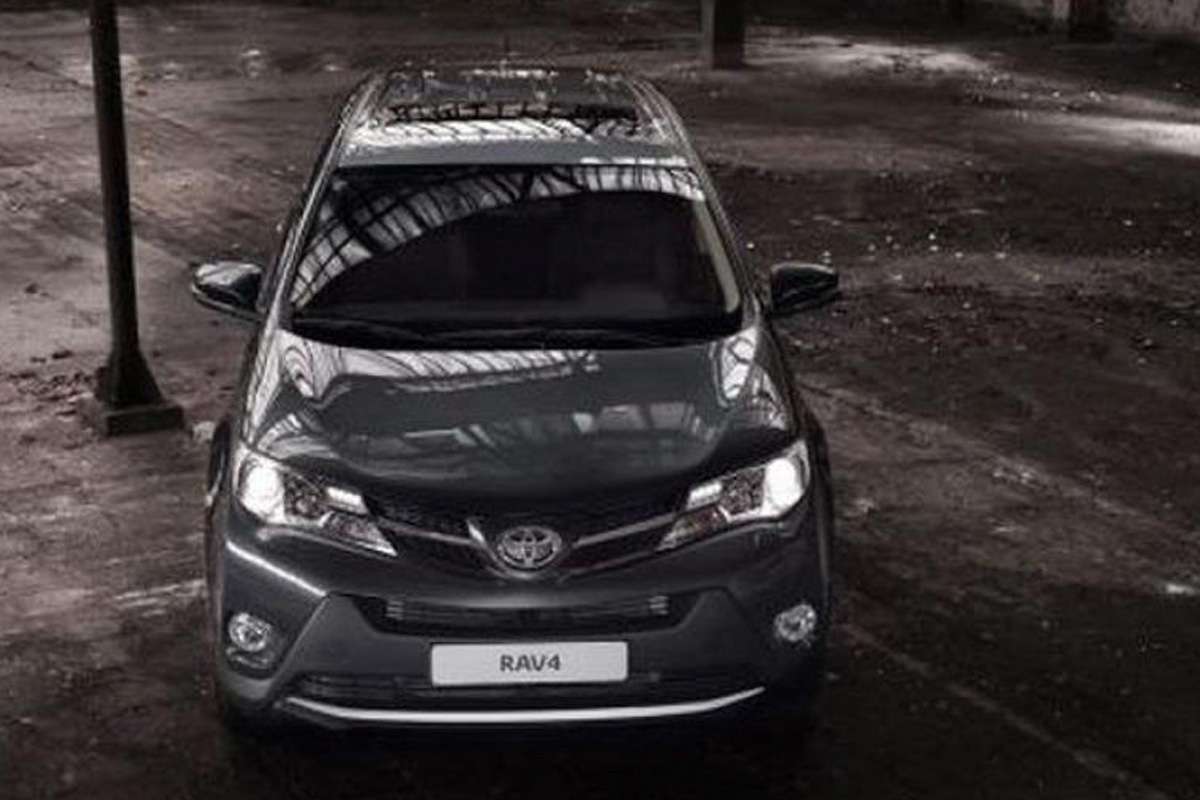 Toyota RAV4 front