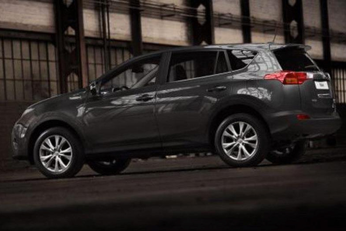 Toyota RAV4 profile