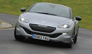 Peugeot RCZ R front action
