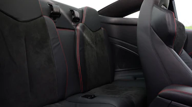 Peugeot RCZ R rear seats