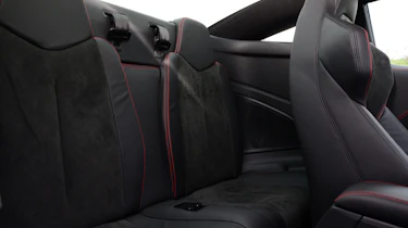 Peugeot RCZ R rear seats