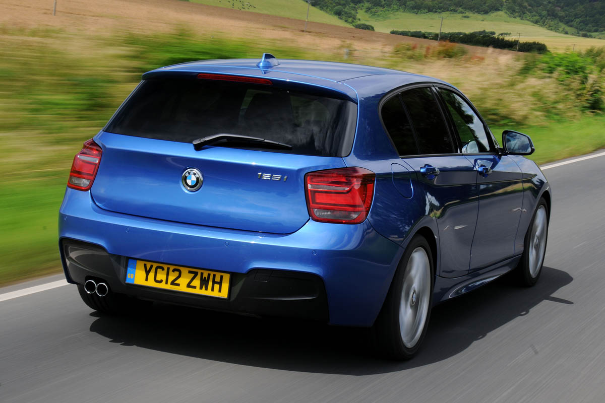 BMW 125i rear tracking