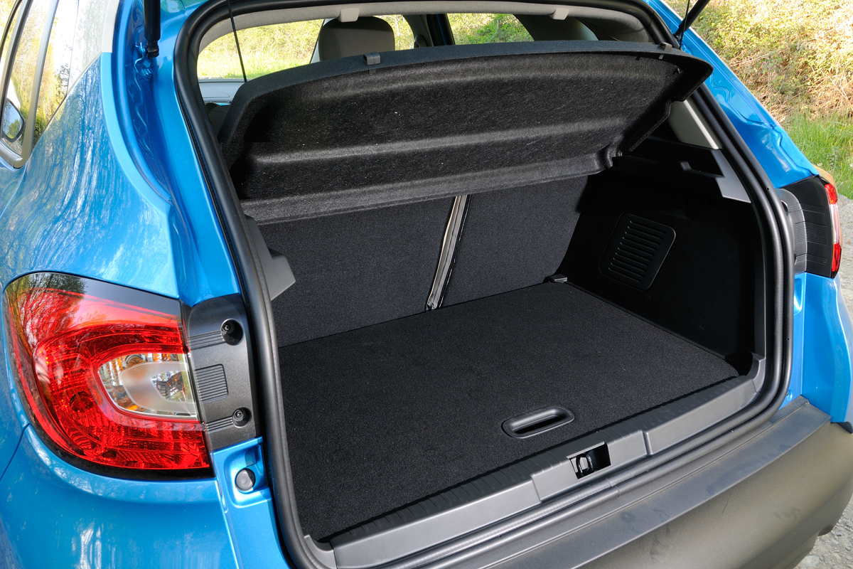 Renault Captur boot